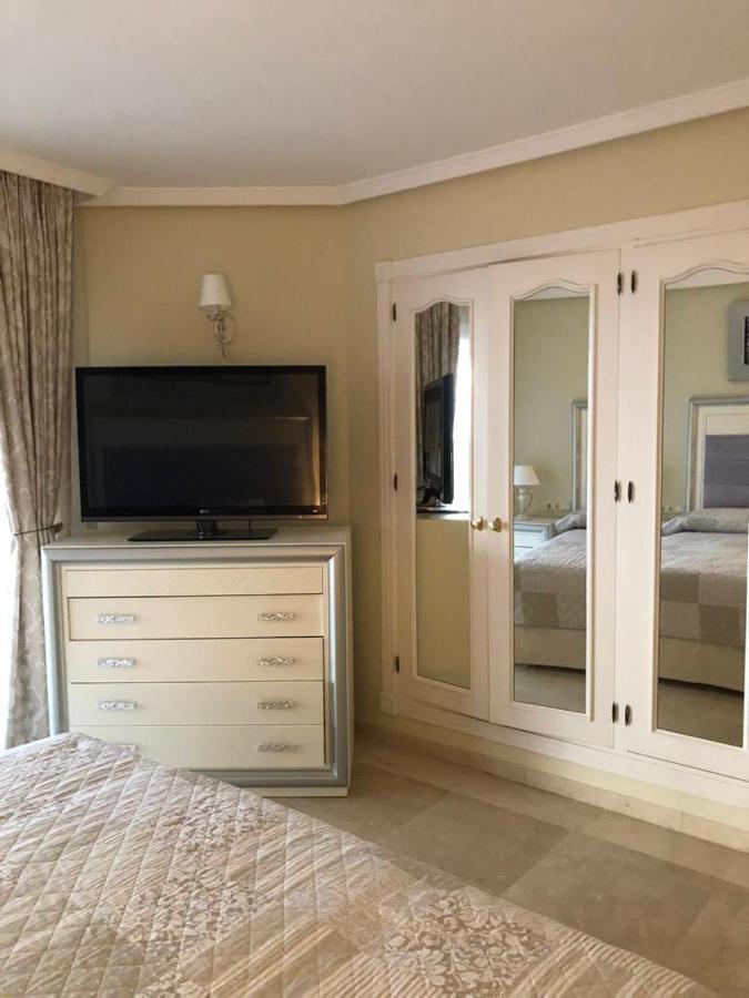 Dominion Apartments Естепона Екстериор снимка